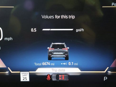 Used 2025 BMW X3 xDrive30i w/ Convenience Package image 17