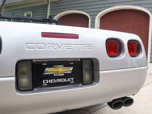 Used 1996 Chevrolet Corvette Convertible RWD image 79