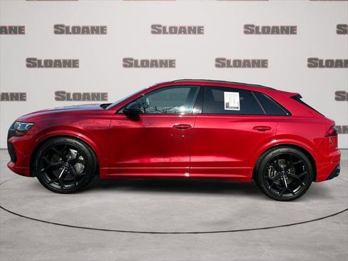 Certified 2025 Audi RS Q8 performance AWD/4WD image 2