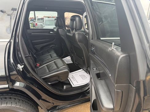 Used 2020 Jeep Grand Cherokee Overland image 20