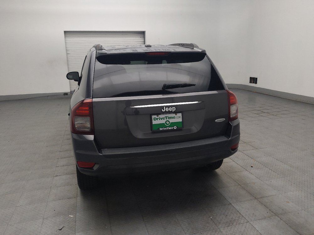Used 2015 Jeep Compass Latitude FWD image 6