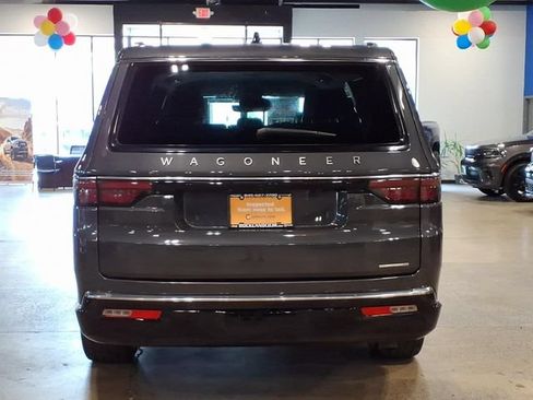 Certified 2024 Jeep Wagoneer L Series III w/ Flexible Seating Group AWD/4WD image 7