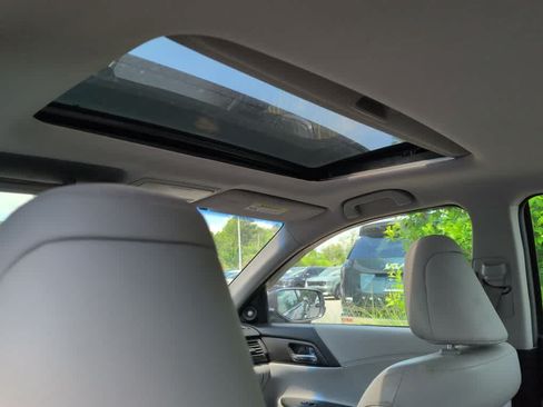 Used 2013 Honda Accord EX-L image 9