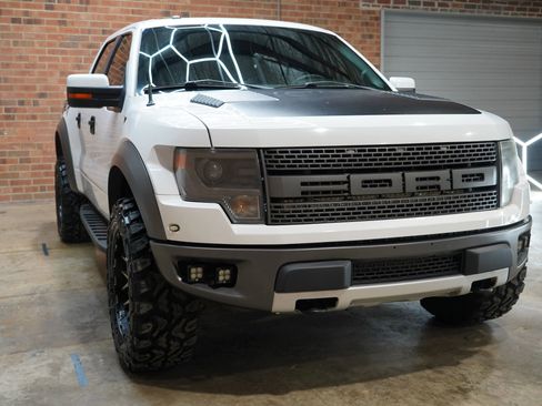 Used 2013 Ford F150 Raptor w/ Luxury Equipment Group image 6