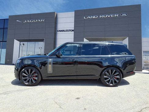 New 2026 Land Rover Range Rover SV AWD/4WD image 2