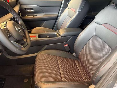 New 2026 Nissan Kicks SR FWD image 14