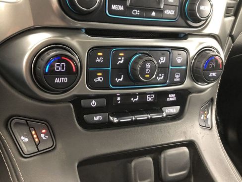 Used 2016 Chevrolet Tahoe LT w/ Luxury Package AWD/4WD image 19