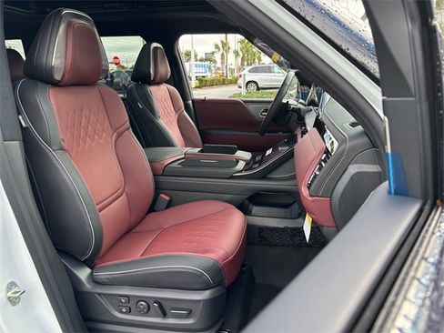 New 2026 INFINITI QX80 Autograph w/ Premium Cargo Package image 23