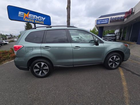 Used 2018 Subaru Forester 2.5i Premium AWD/4WD image 8