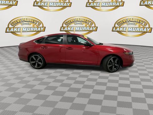 Used 2023 Honda Accord Sport image 3