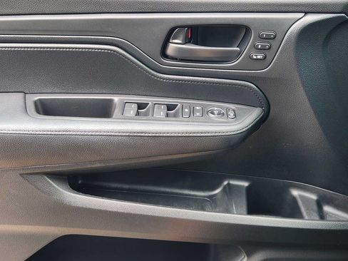 Used 2023 Honda Odyssey EX-L image 22