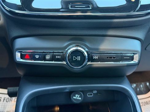 Used 2024 Volvo C40 P8 Recharge Ultimate w/ Protection Package Premier image 24