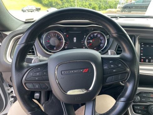 Used 2022 Dodge Challenger GT image 17
