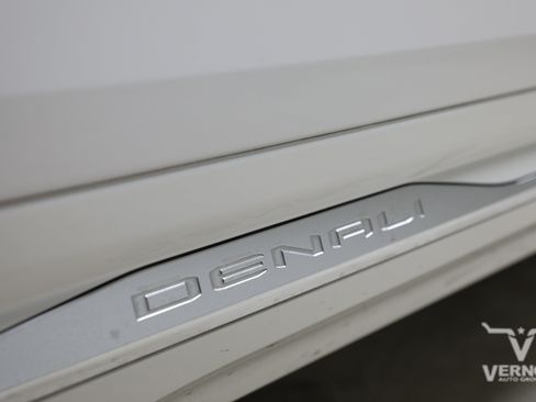 Used 2024 GMC Terrain Denali AWD/4WD image 39