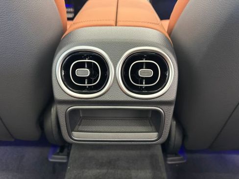 New 2026 Mercedes-Benz C 43 AMG 4MATIC Sedan image 46