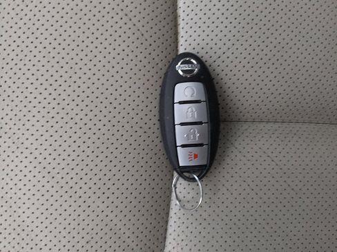 Used 2019 Nissan Rogue Sport SL w/ Premium Package image 32