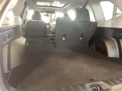Used 2023 Subaru Forester Premium image 23