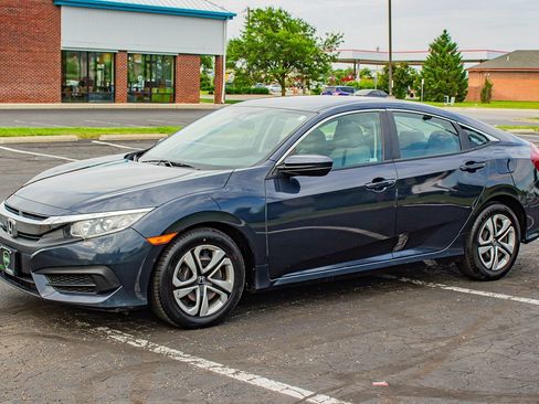 Used 2018 Honda Civic LX image 4