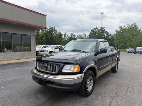 Used 1999 Ford F150 Lariat RWD image 2