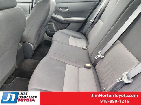 Used 2023 Nissan Sentra SV image 32