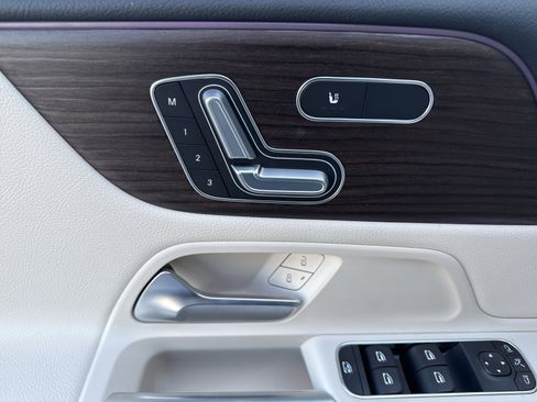Certified 2026 Mercedes-Benz GLB 250 image 17