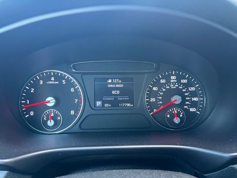 Used 2019 Kia Sorento S FWD image 21