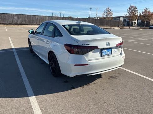 Used 2026 Honda Civic Sport image 4