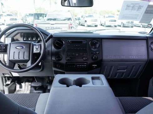 Used 2016 Ford F250 XL w/ Power Equipment Group AWD/4WD image 30