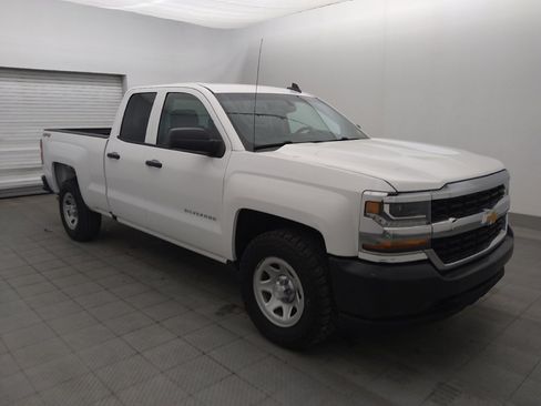 Used 2019 Chevrolet Silverado 1500 W/T w/ WT Convenience Package AWD/4WD image 11