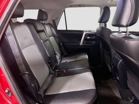 Used 2024 Toyota 4Runner SR5 Premium w/ Moonroof Package RWD image 26
