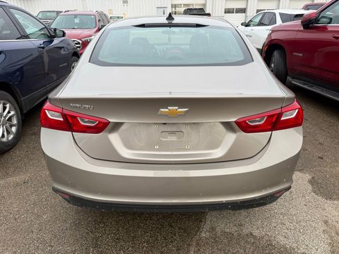 Used 2022 Chevrolet Malibu LS image 3