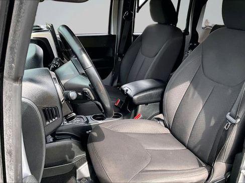 Used 2017 Jeep Wrangler Unlimited Sport w/ Quick Order Package 24S AWD/4WD image 21