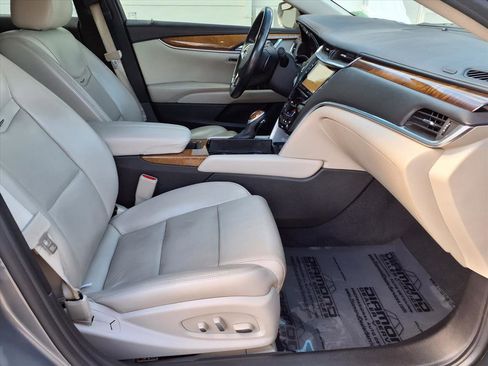 Used 2019 Cadillac XTS Luxury image 9