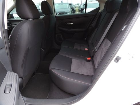 Used 2025 Nissan Sentra SR image 19