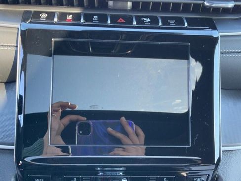 New 2025 Jeep Grand Cherokee Altitude w/ MOPAR Finishing Package image 15