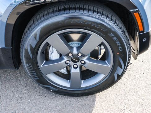 New 2026 Land Rover Defender 110 X-Dynamic SE image 14