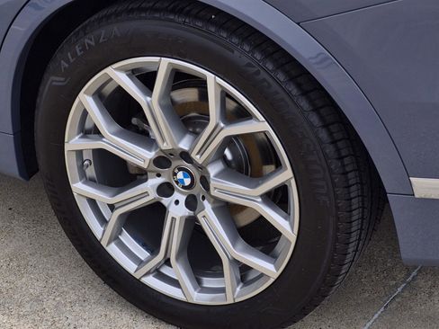 Certified 2023 BMW X7 xDrive40i w/ Executive Package AWD/4WD image 7