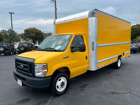 Used 2019 Ford E-350 and Econoline 350 Super Duty image 4