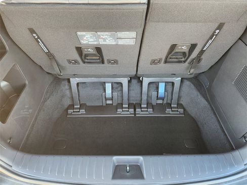 New 2026 Kia Carnival SX Prestige image 24