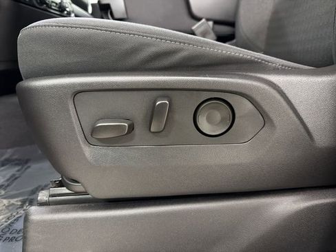 Certified 2024 Chevrolet Silverado 1500 LT image 20