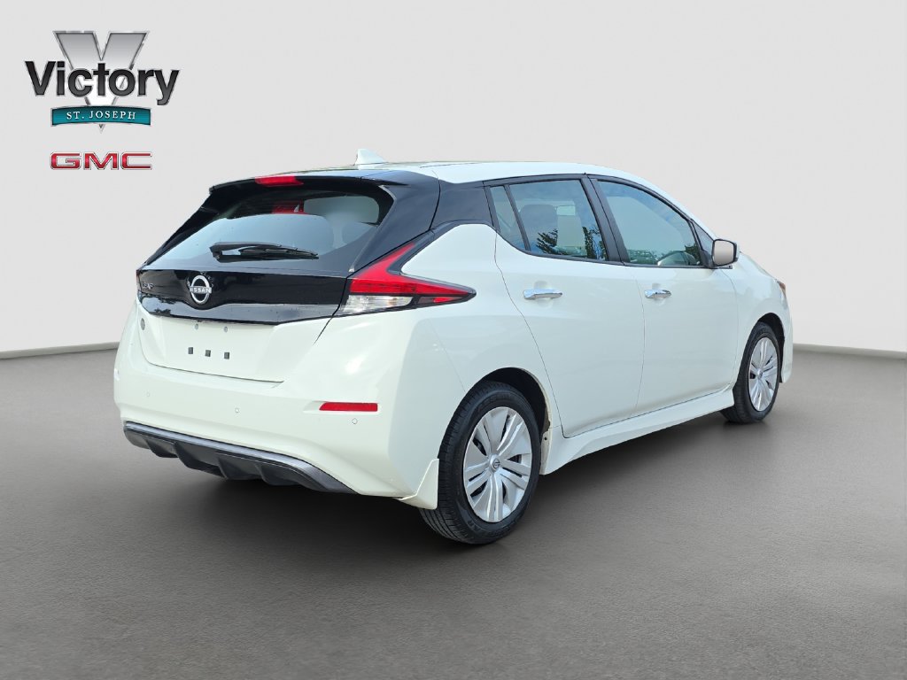 Used 2023 Nissan Leaf S FWD image 18