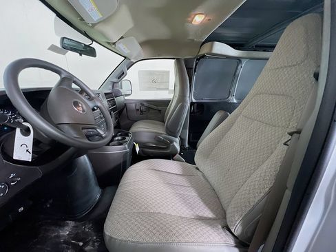 New 2026 GMC Savana 2500 w/ Driver Convenience Package RWD image 15