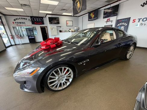 Used 2013 Maserati GranTurismo Sport RWD image 9