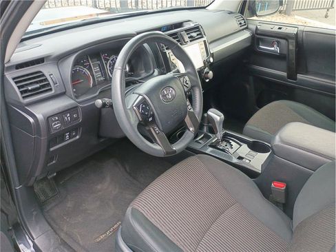 Used 2024 Toyota 4Runner TRD Off-Road image 2