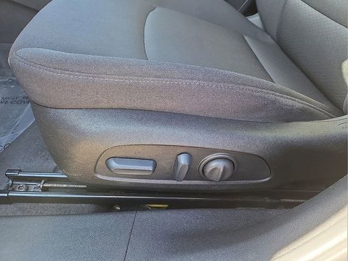 Used 2024 Chevrolet Malibu LT image 23