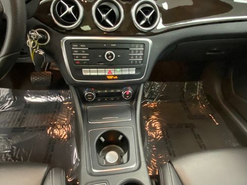 Used 2018 Mercedes-Benz CLA 250 4MATIC w/ AMG Line Exterior image 30