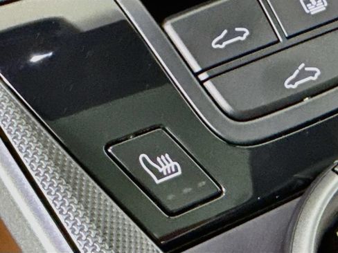 Certified 2025 Porsche 911 Carrera RWD image 22