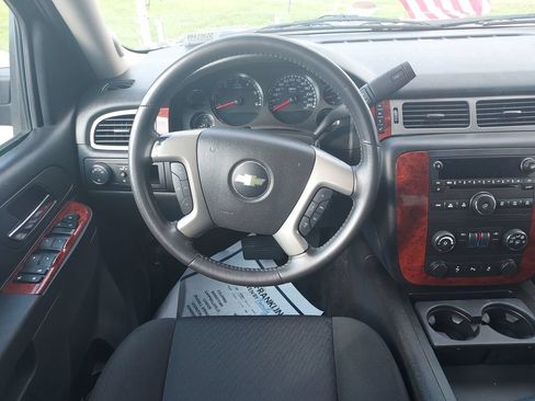 Used 2013 Chevrolet Avalanche LS RWD image 16