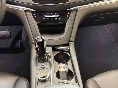 Certified 2023 Cadillac XT5 Premium Luxury w/ Technology Package FWD image 16