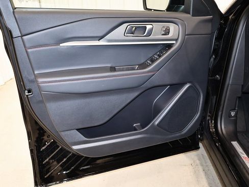 New 2026 Ford Explorer ST-Line w/ ST-Line Street Pack image 9